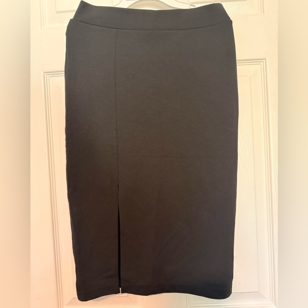 H&M Black Pencil Skirt with Front Slit